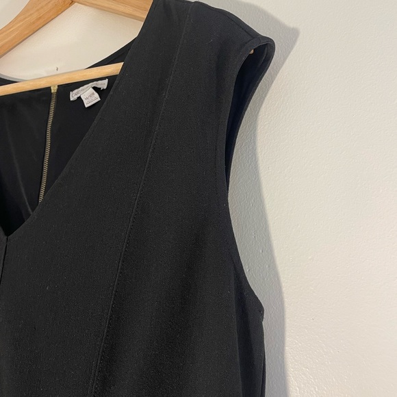 Cato black sheath dress size 14/16 cap sleeve, v-neck, gold zippered - Picture 9 of 13
